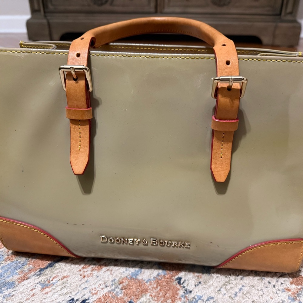Dooney & Bourke handbag. Patent leather.